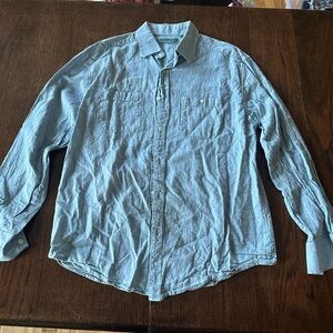 Men’s button down shirt Cubavera size Medium